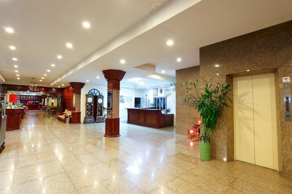 Chumphon Palace Hotel Экстерьер фото